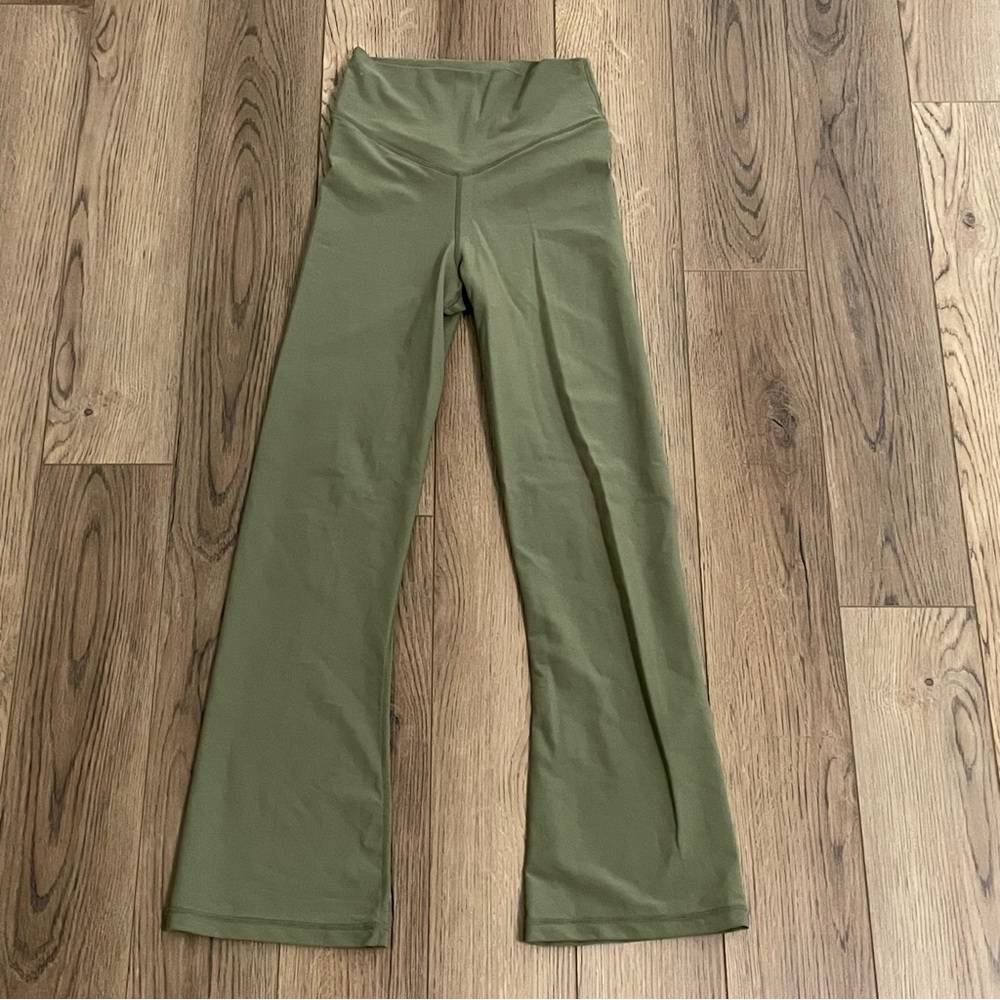 The Upside Thia Flared Pants Green Women’s Size‎ XS